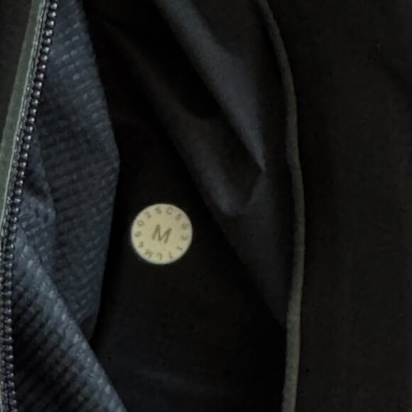 Lululemon Men's Lightweight Running / Training Jacket - Medium - Picture 4 of 5